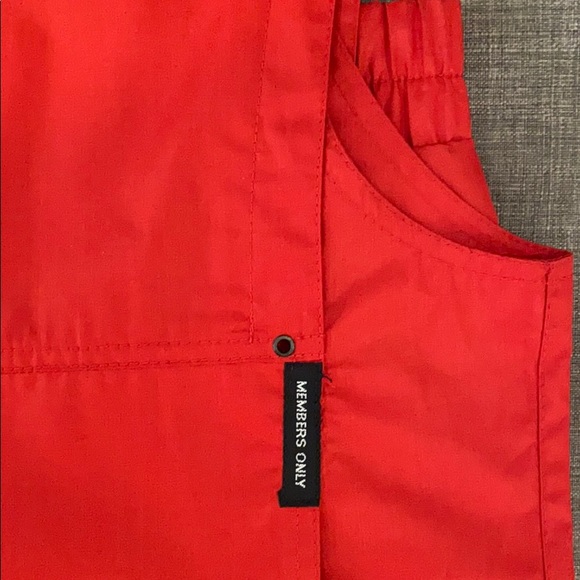 Mens Vintage MEMBERS ONLY Red Zip-up Vest - Picture 5 of 5